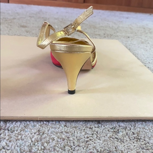 “Sacco” gold and red heels. - Picture 5 of 5